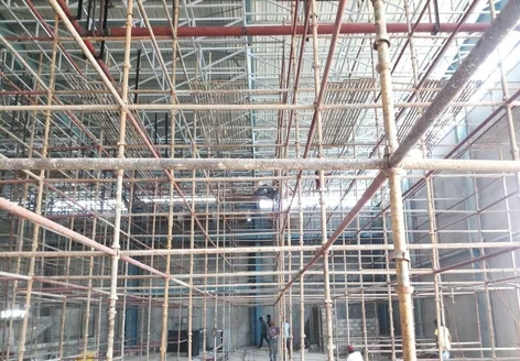 scaffolding-man